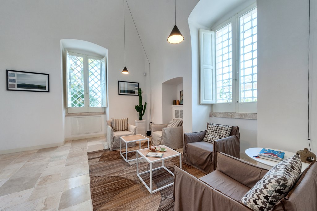 Indoor reading room at Villa Torre Bianca