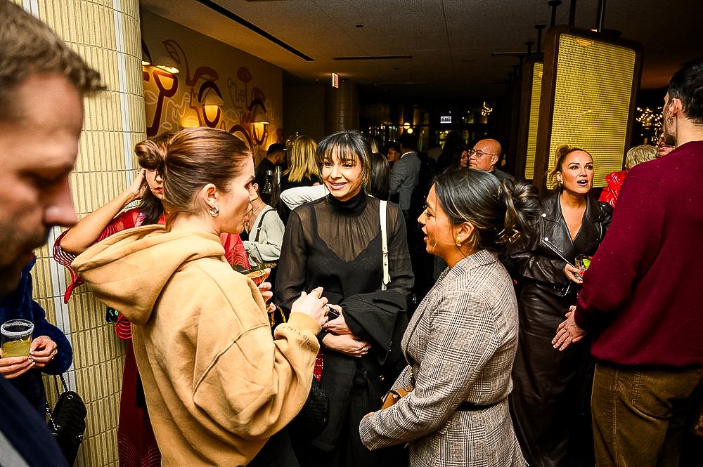 GALLERY-CurioPanel-Group-Reception